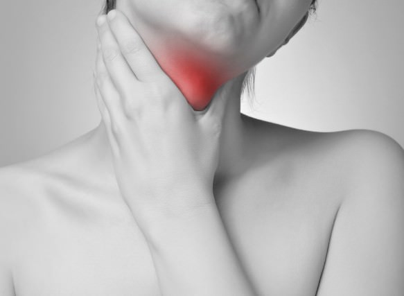 Home remedies for sore throat treatment naturally