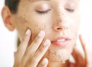 how to exfoliate face naturally